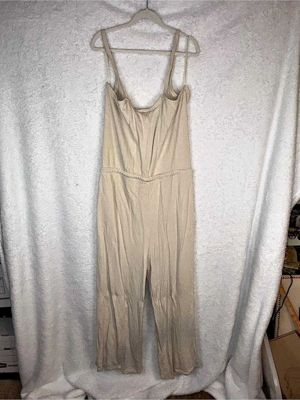 Universal Threads Cowl Neck Wide Leg Jumpsuit in Beige XL Like New - Picture 2 of 5